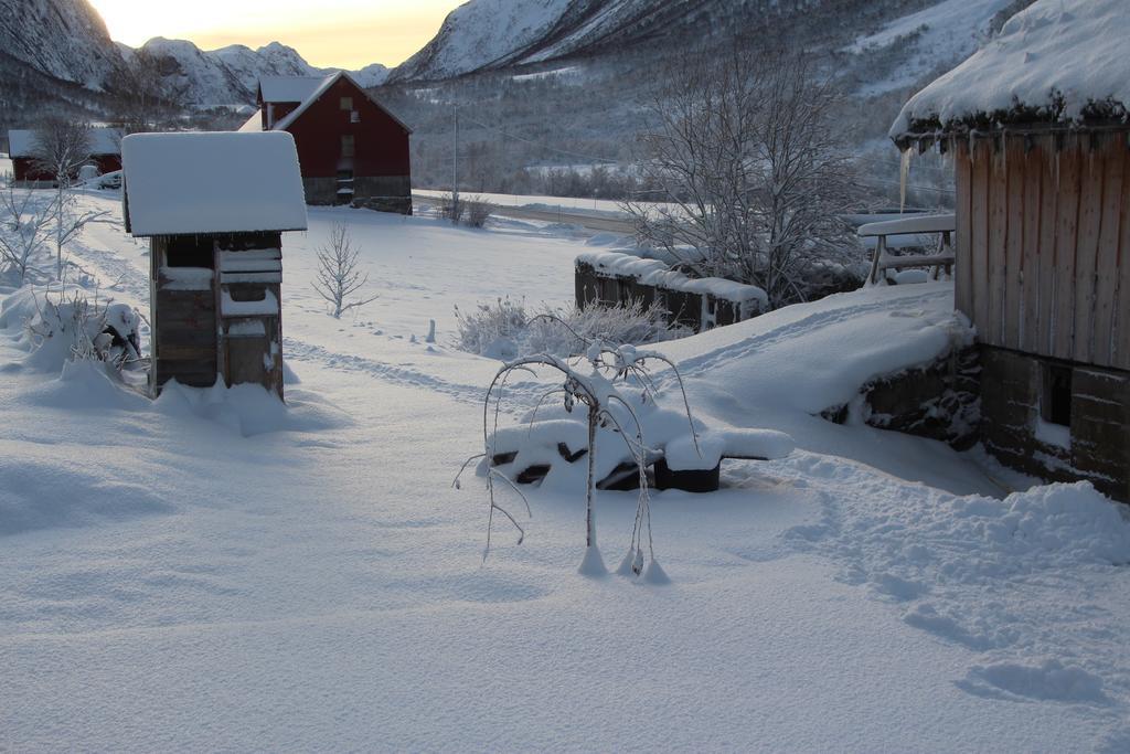 Overvoll Farm Stranda  Exterior foto